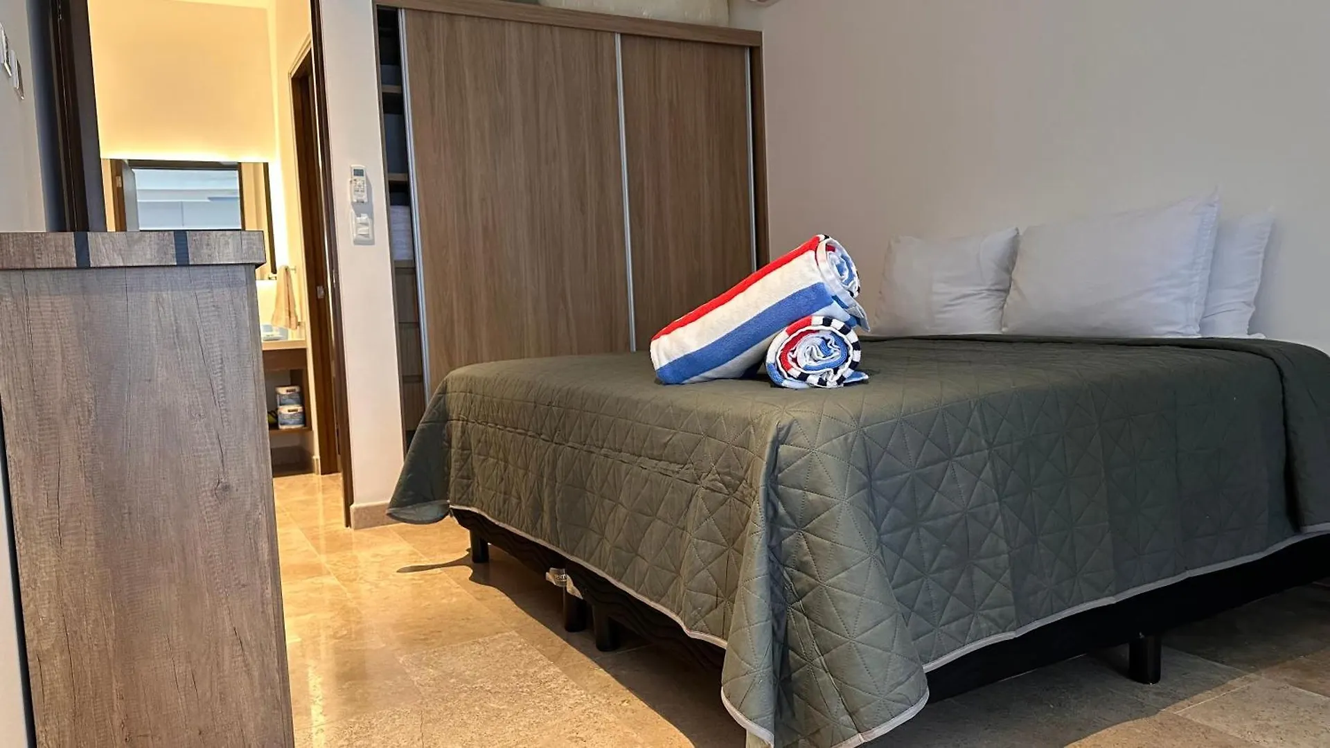 Ipana Luxury Apartments Playa del Carmen
